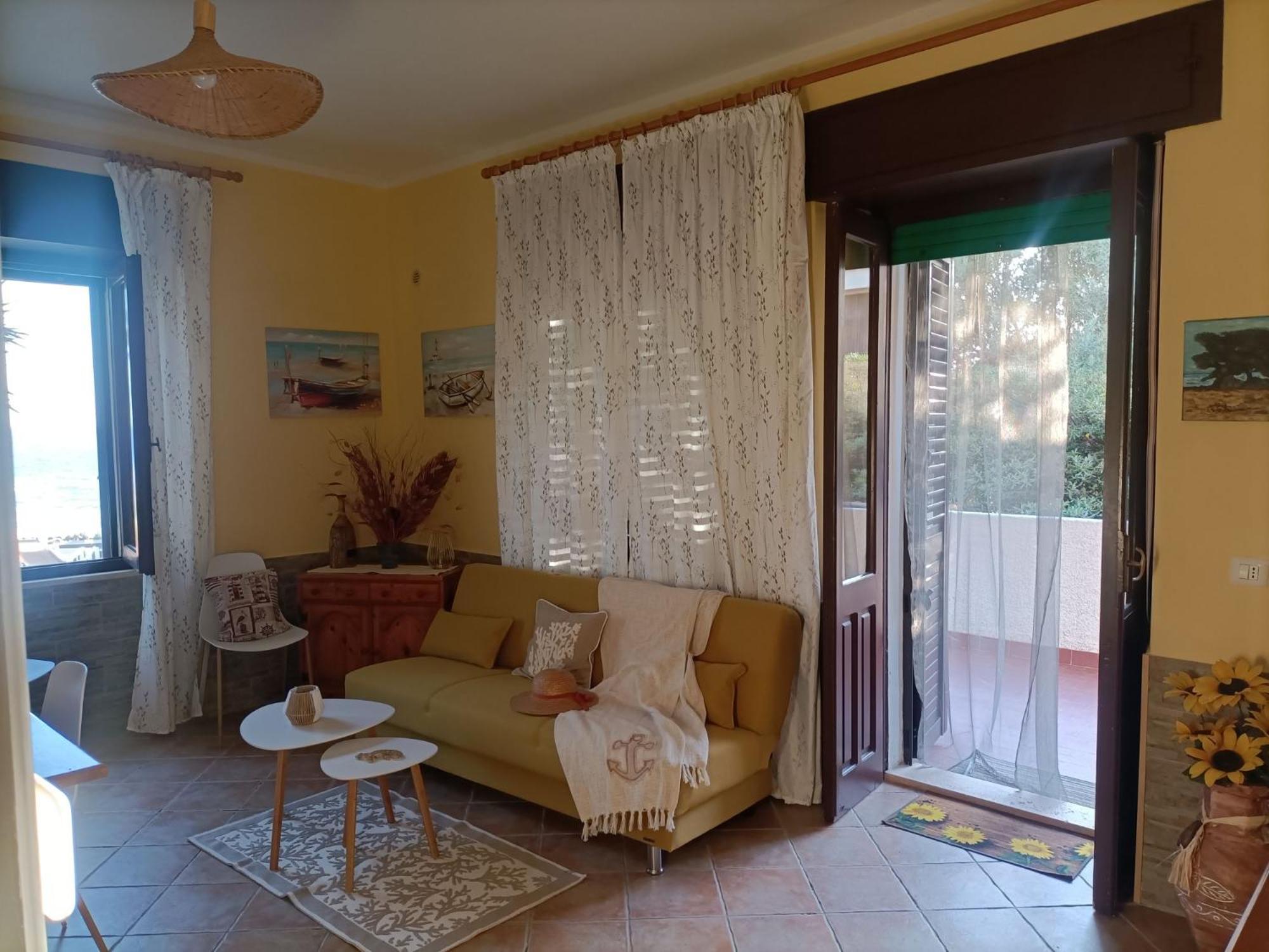 I Girasoli - Casa Alina Tresnuraghes Buitenkant foto